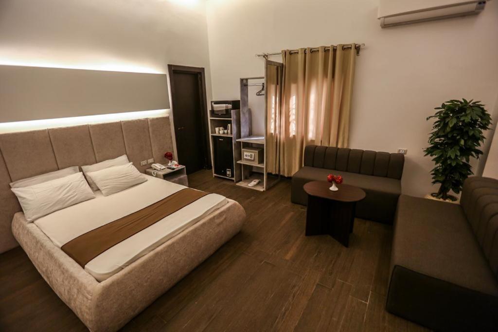 Hotel Vg Valencia,cairo Cairo